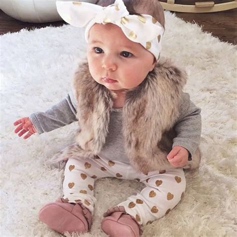 fashionable newborn baby girl clothes.